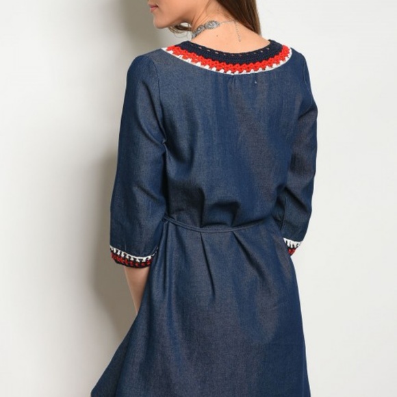 Chambray Embroidered dress - Picture 4 of 4